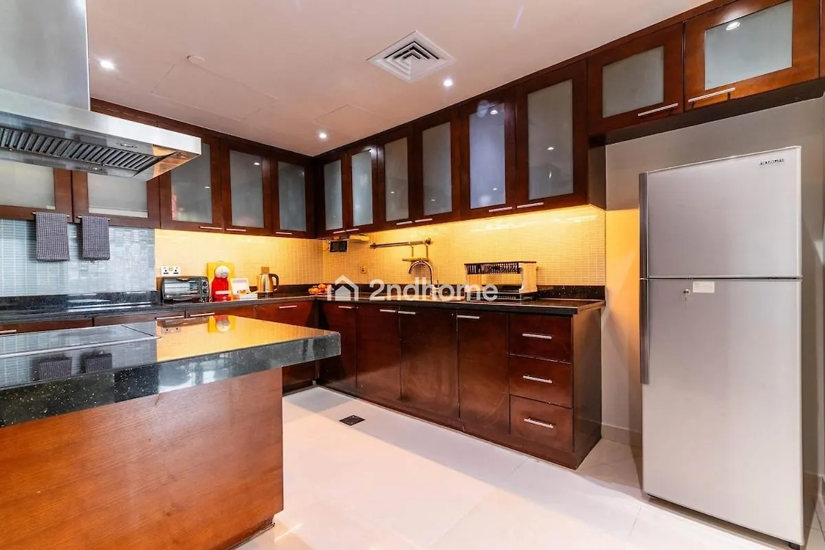 Apartment Group-Ready Luxury Unit Can Fit Upto 8 Guest Dubai
