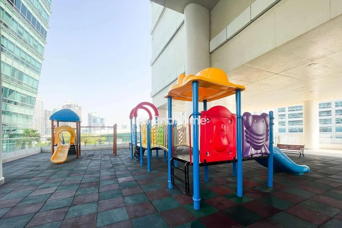 Apartment Group-Ready Luxury Unit Can Fit Upto 8 Guest Dubai